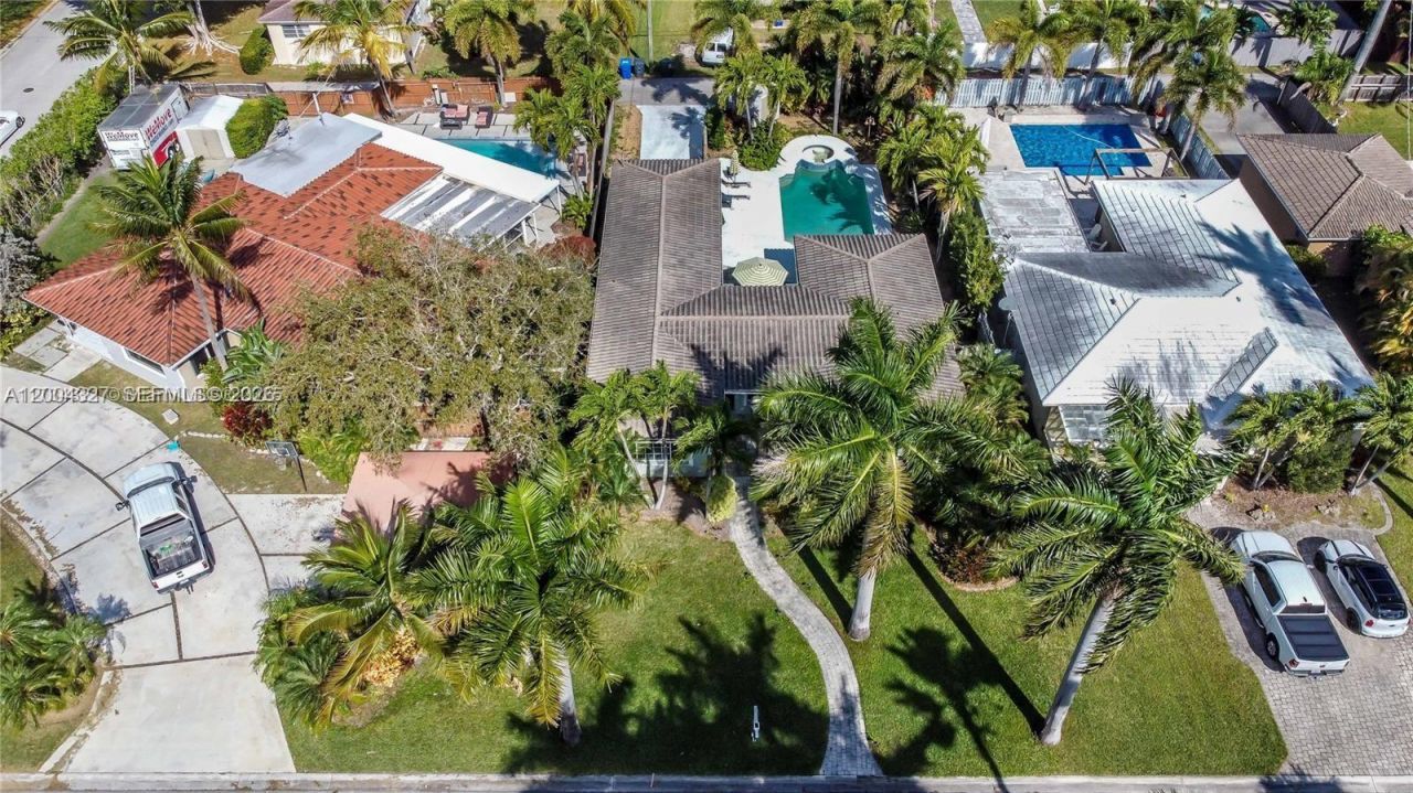 1147 Buchanan St , Hollywood, FL 33019 Photo
