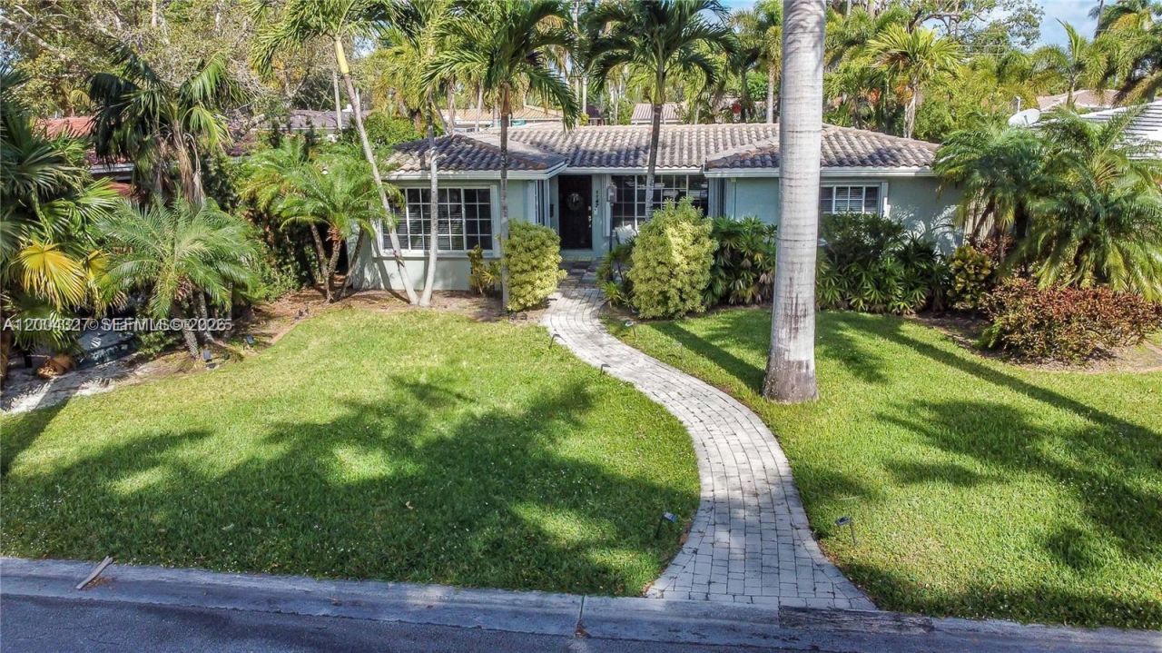 1147 Buchanan St , Hollywood, FL 33019 Photo