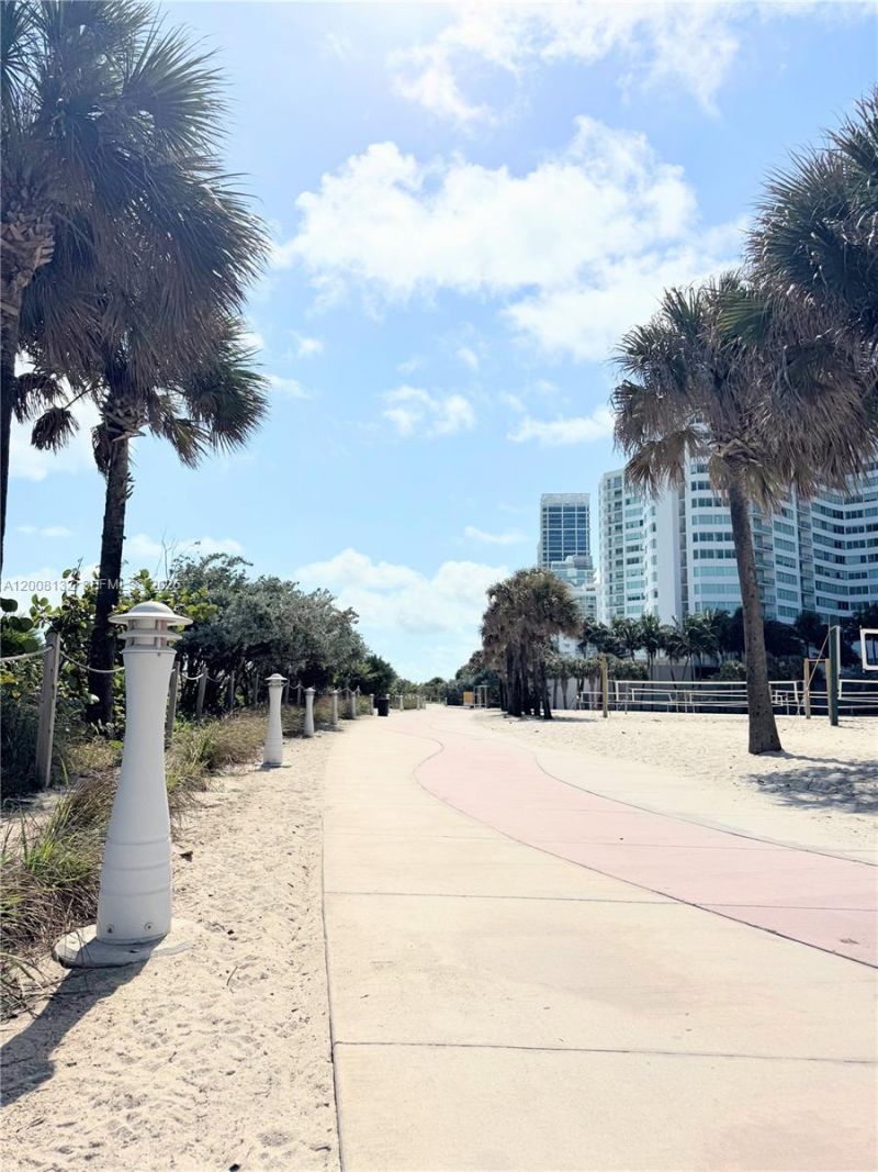 7325 Byron Ave , Unit 3, Miami Beach, FL 33141 Photo