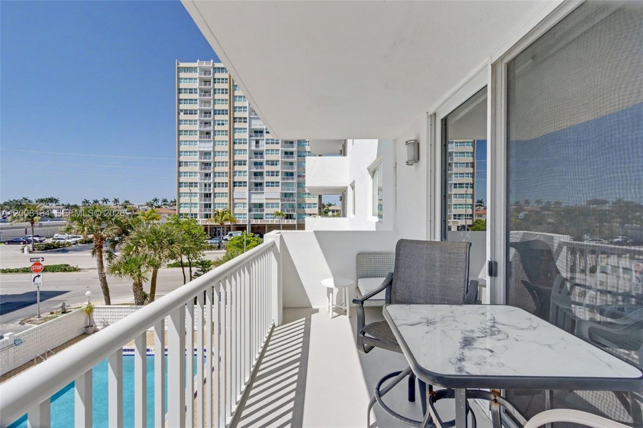 1601 S Ocean Dr , Unit 305, Hollywood, FL 33019 Photo