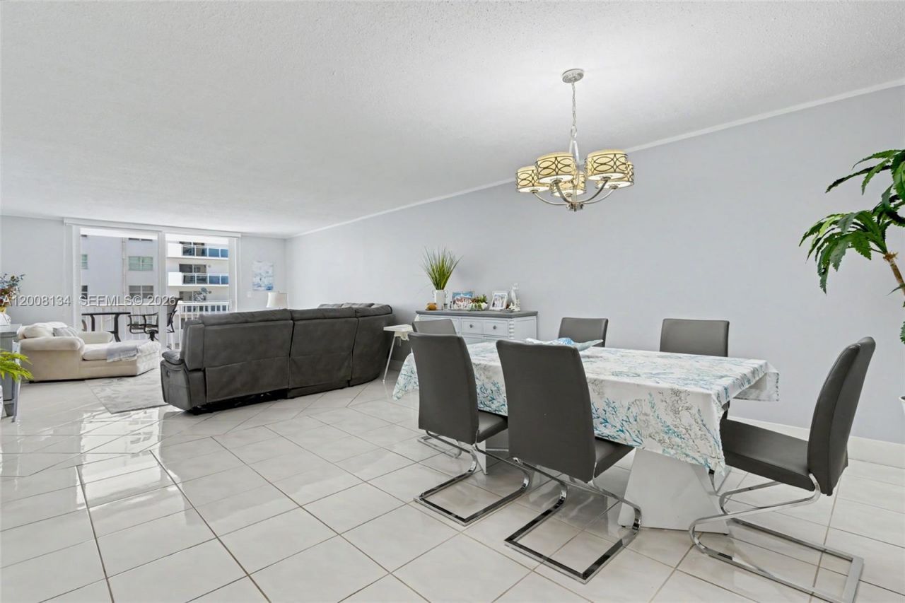 1601 S Ocean Dr , Unit 305, Hollywood, FL 33019 Photo