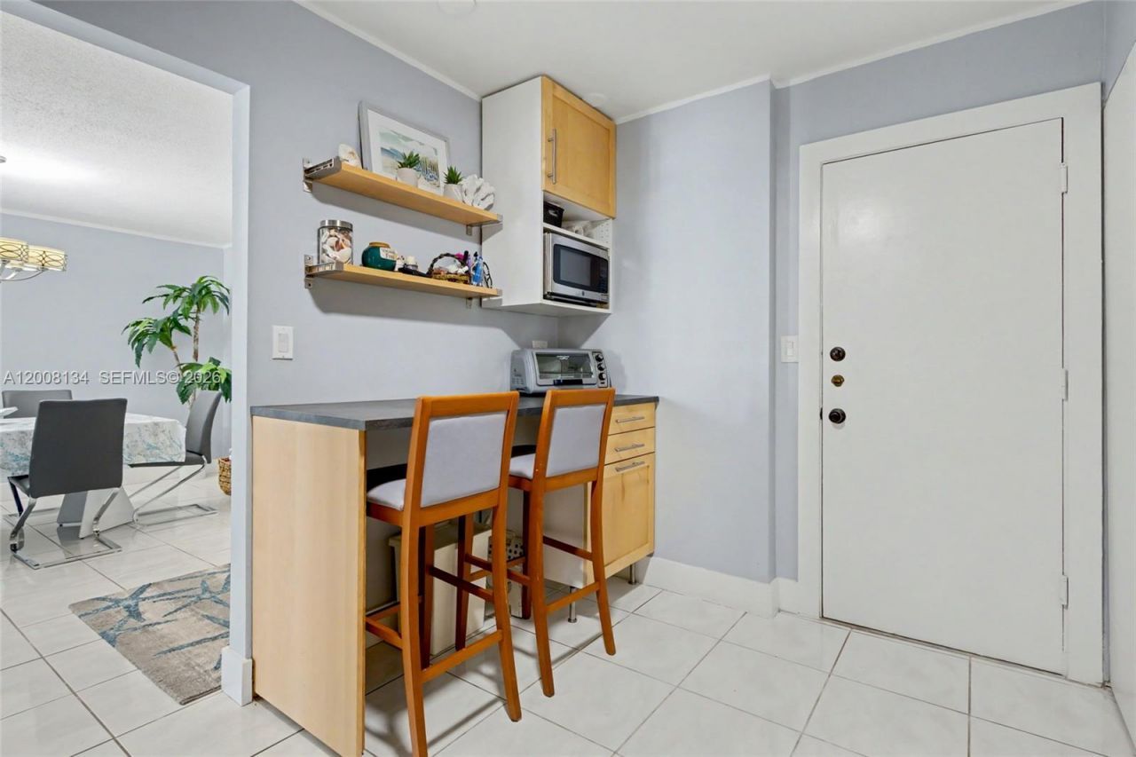 1601 S Ocean Dr , Unit 305, Hollywood, FL 33019 Photo