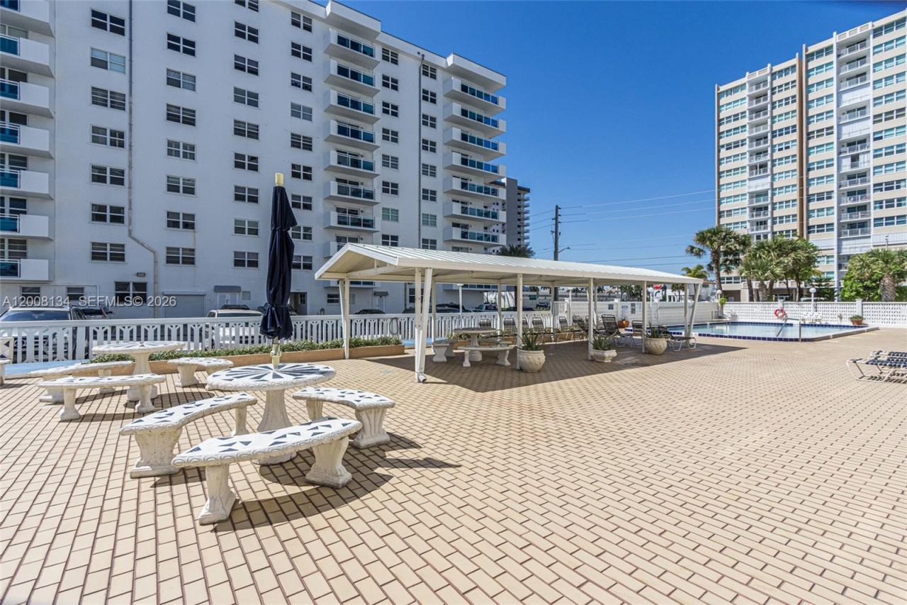 1601 S Ocean Dr , Unit 305, Hollywood, FL 33019 Photo