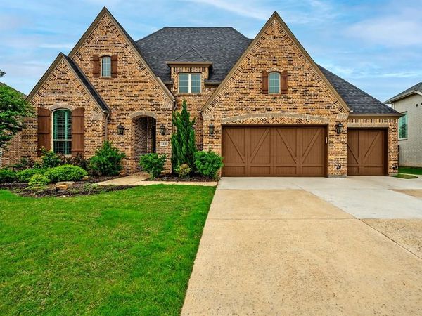 1116 Lake Hills Trail, Roanoke, TX 76262
