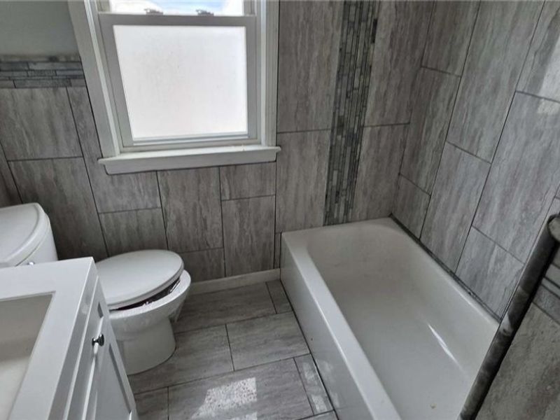 12304 Tonsing Drive, Garfield Heights, OH 44125 Photo 10