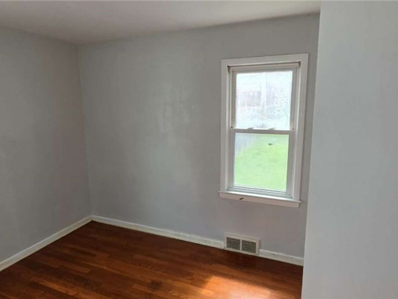 12304 Tonsing Drive, Garfield Heights, OH 44125 Photo 11