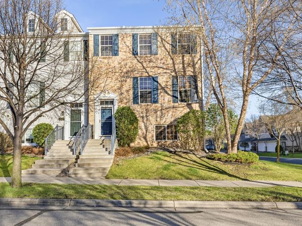 9980 Wildflower Drive, Eden Prairie, MN 55347