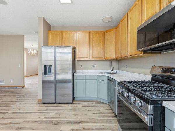 9980 Wildflower Drive, Eden Prairie, MN 55347