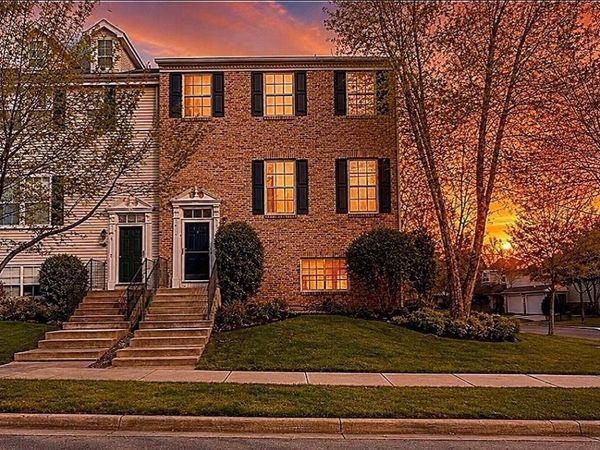 9980 Wildflower Drive, Eden Prairie, MN 55347