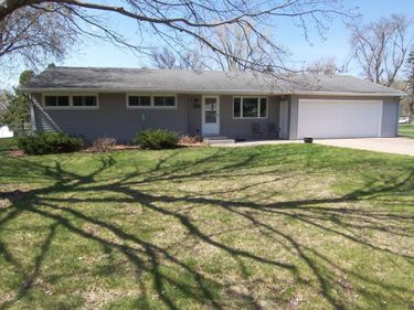 3849 Bellaire Avenue, White Bear Lake, MN 55110