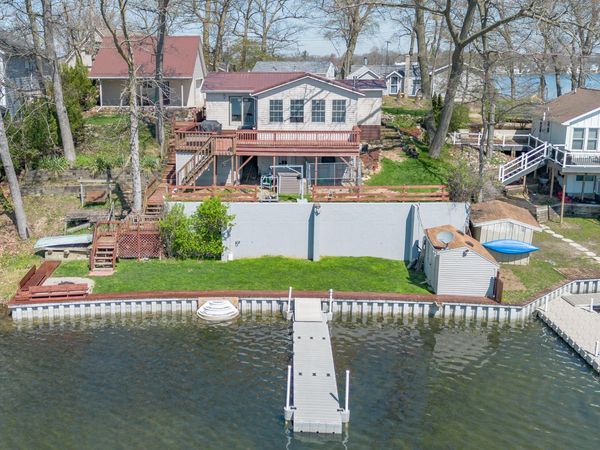 11915 Lakeway Street, Plainwell, MI 49080