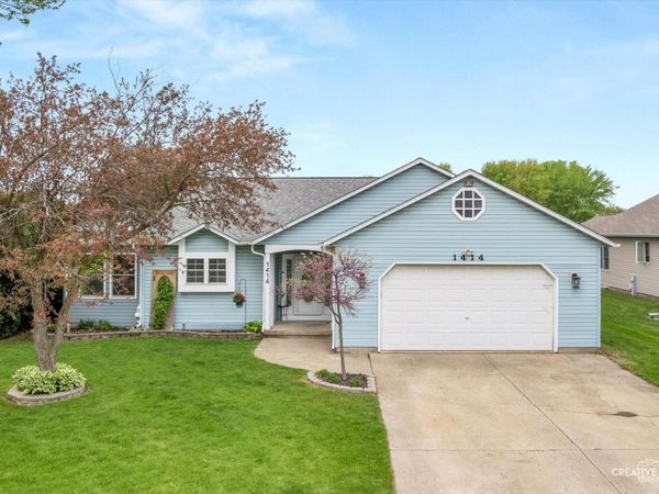 1414 Sandwich Drive, Lake Holiday, IL 60548