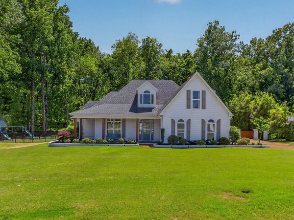 160 FAIR MEADOWS LN, Eads, TN 38028