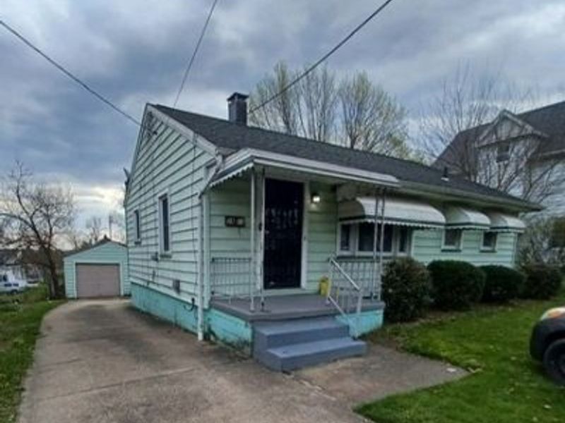 2813 Julian Street, Youngstown, OH 44502 Photo 1