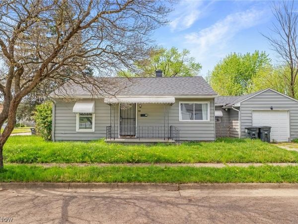 910 Ardella Avenue , Akron, OH 44306