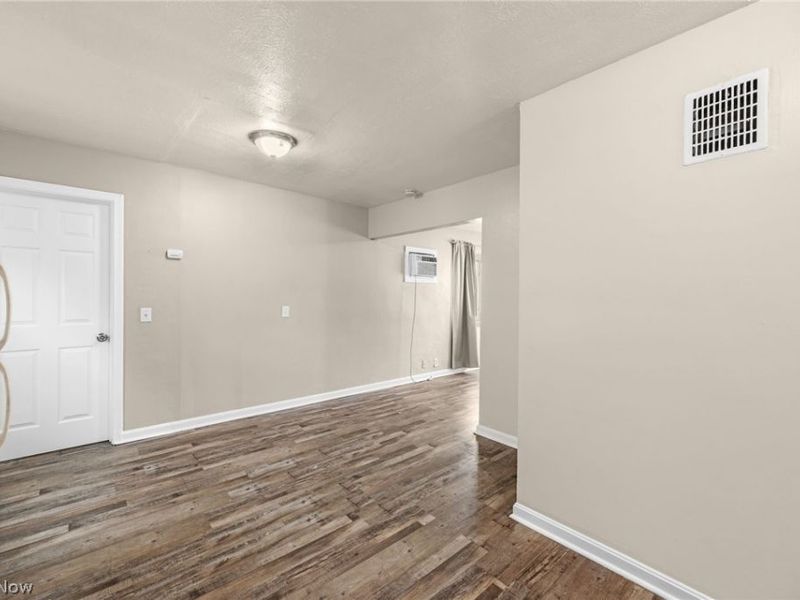910 Ardella Avenue, Akron, OH 44306 Photo 11
