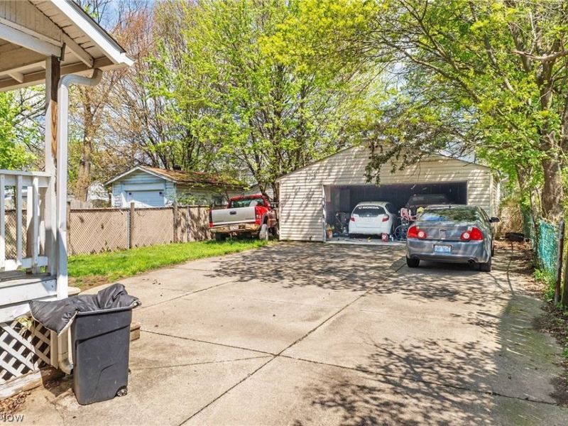 1037 Dietz Avenue, Akron, OH 44301 Photo 4
