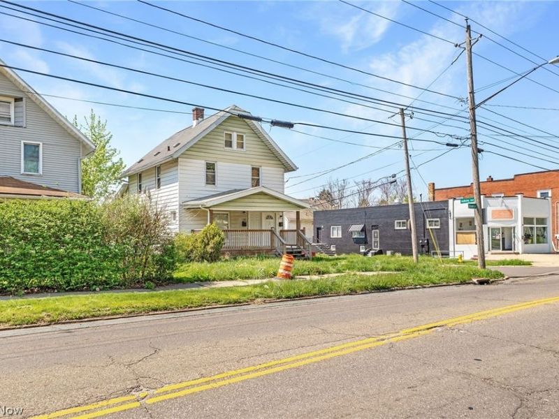 1102 Brown Street, Akron, OH 44301 Photo 4
