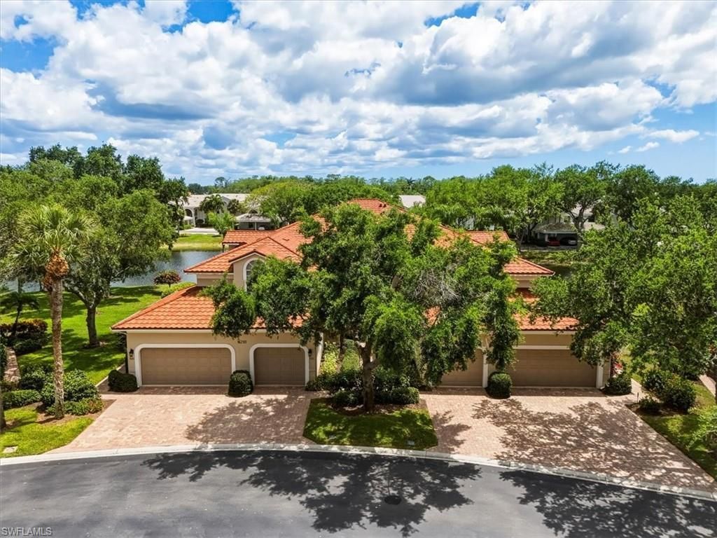6210 Reserve Cir, Unit 501, Naples, FL 34119 Photo