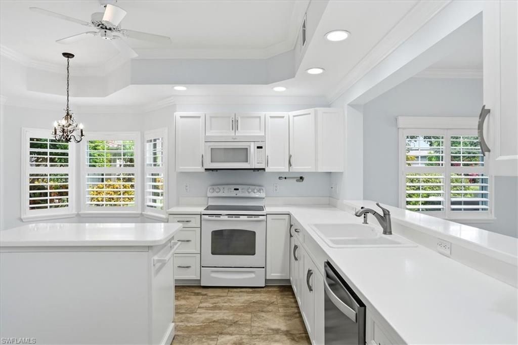 6210 Reserve Cir, Unit 501, Naples, FL 34119 Photo