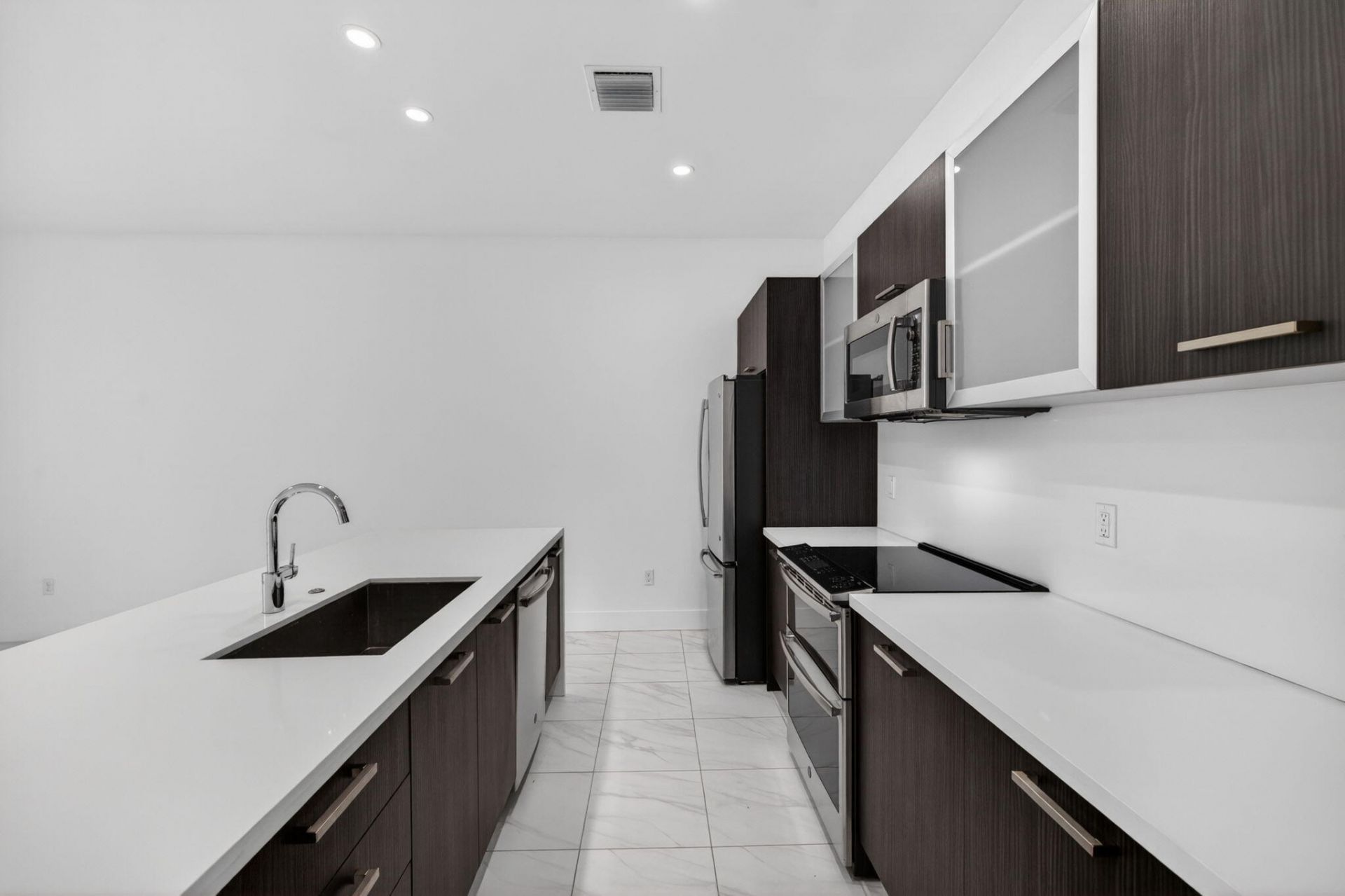 1044 NE 18th Avenue, Unit 203, Fort Lauderdale, FL 33304 Photo