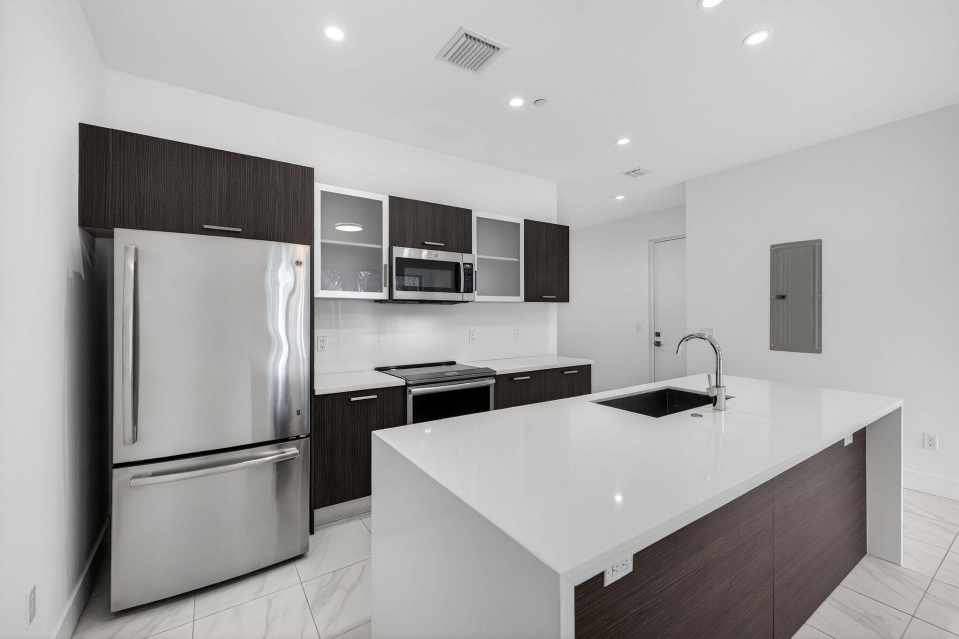 1044 NE 18th Avenue, Unit 203, Fort Lauderdale, FL 33304 Photo