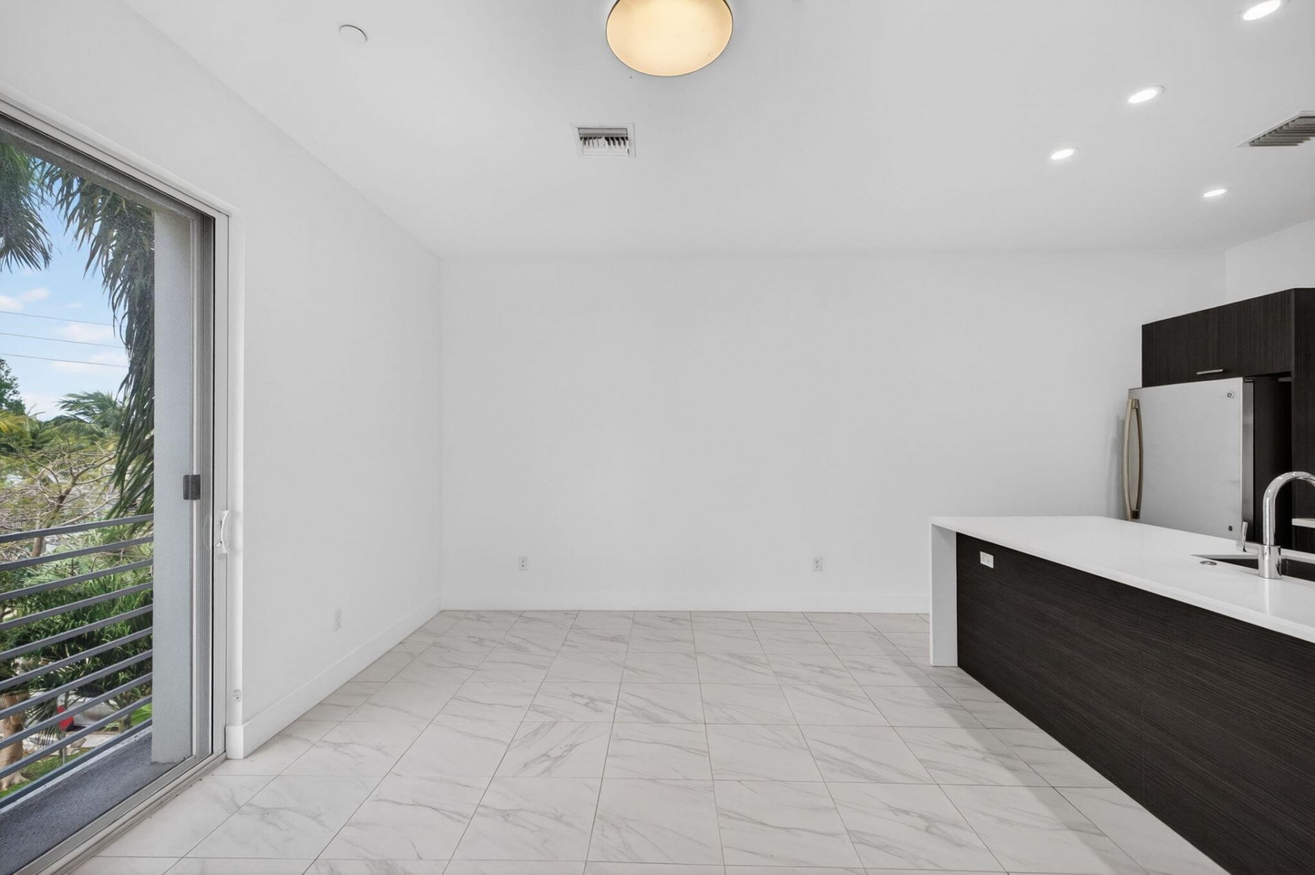 1044 NE 18th Avenue, Unit 203, Fort Lauderdale, FL 33304 Photo