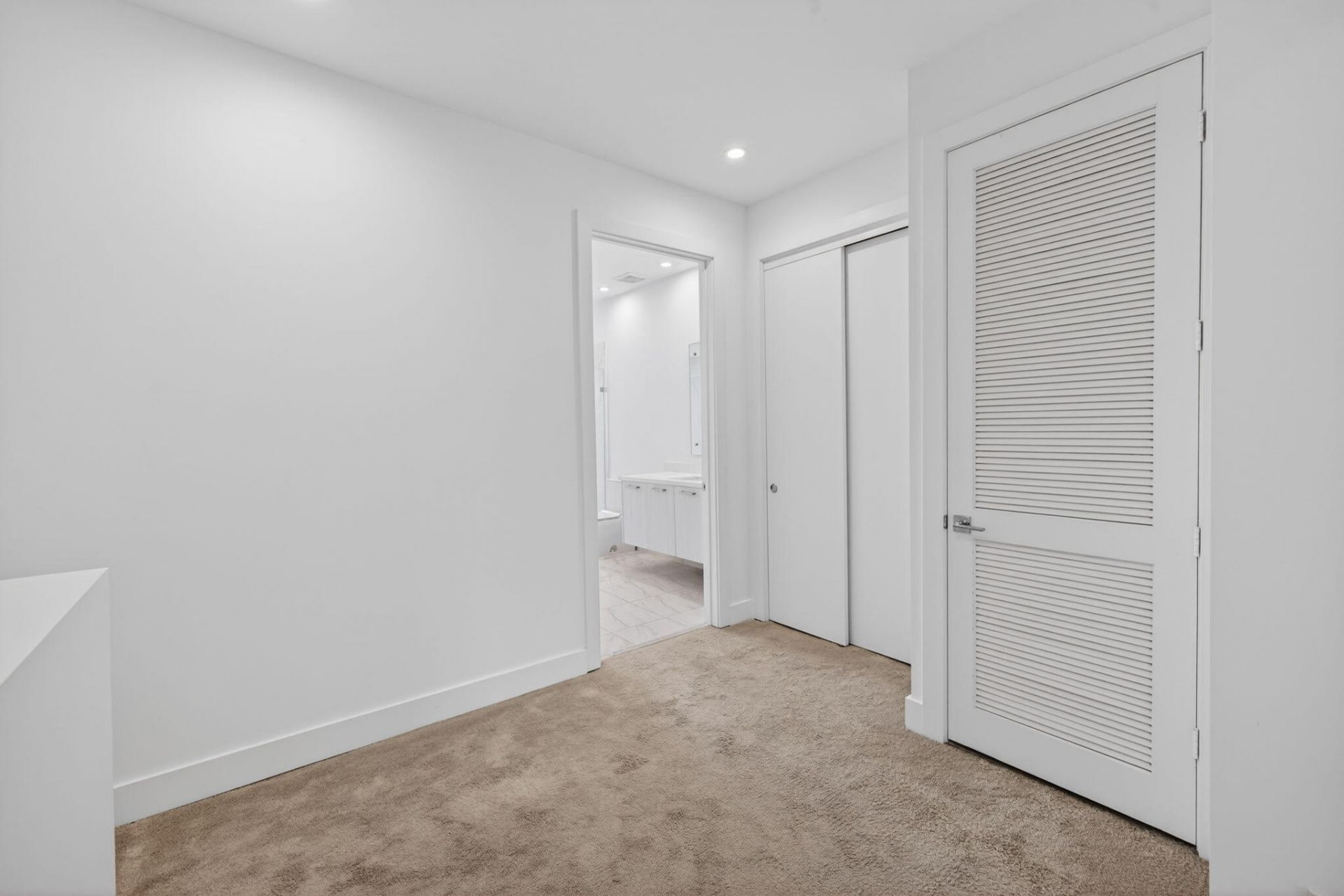 1044 NE 18th Avenue, Unit 203, Fort Lauderdale, FL 33304 Photo