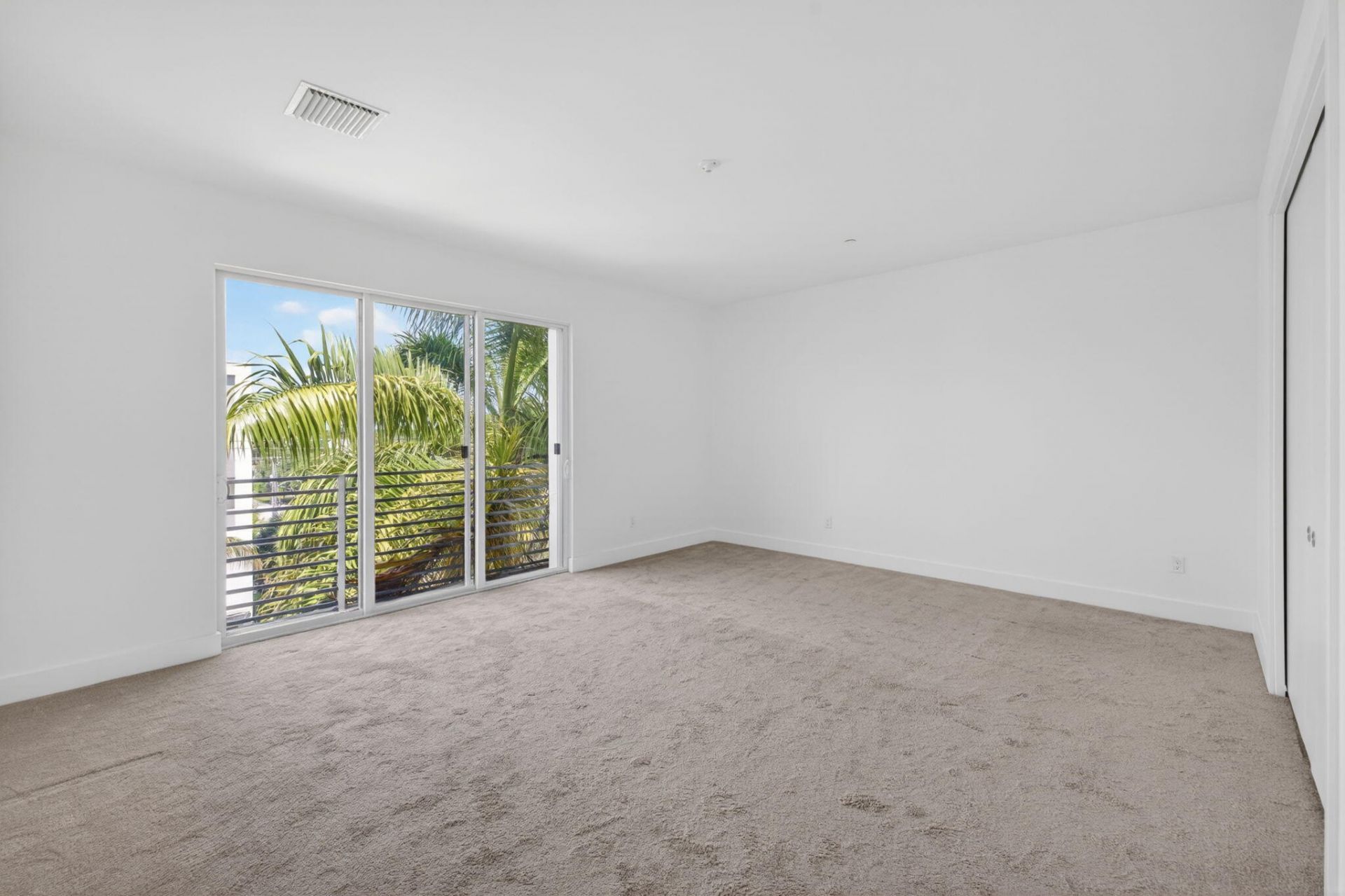 1044 NE 18th Avenue, Unit 203, Fort Lauderdale, FL 33304 Photo