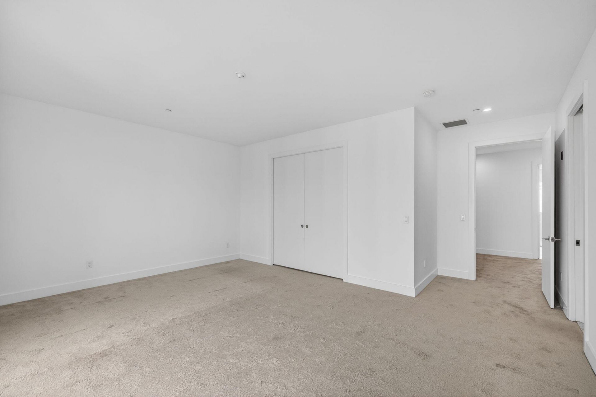 1044 NE 18th Avenue, Unit 203, Fort Lauderdale, FL 33304 Photo