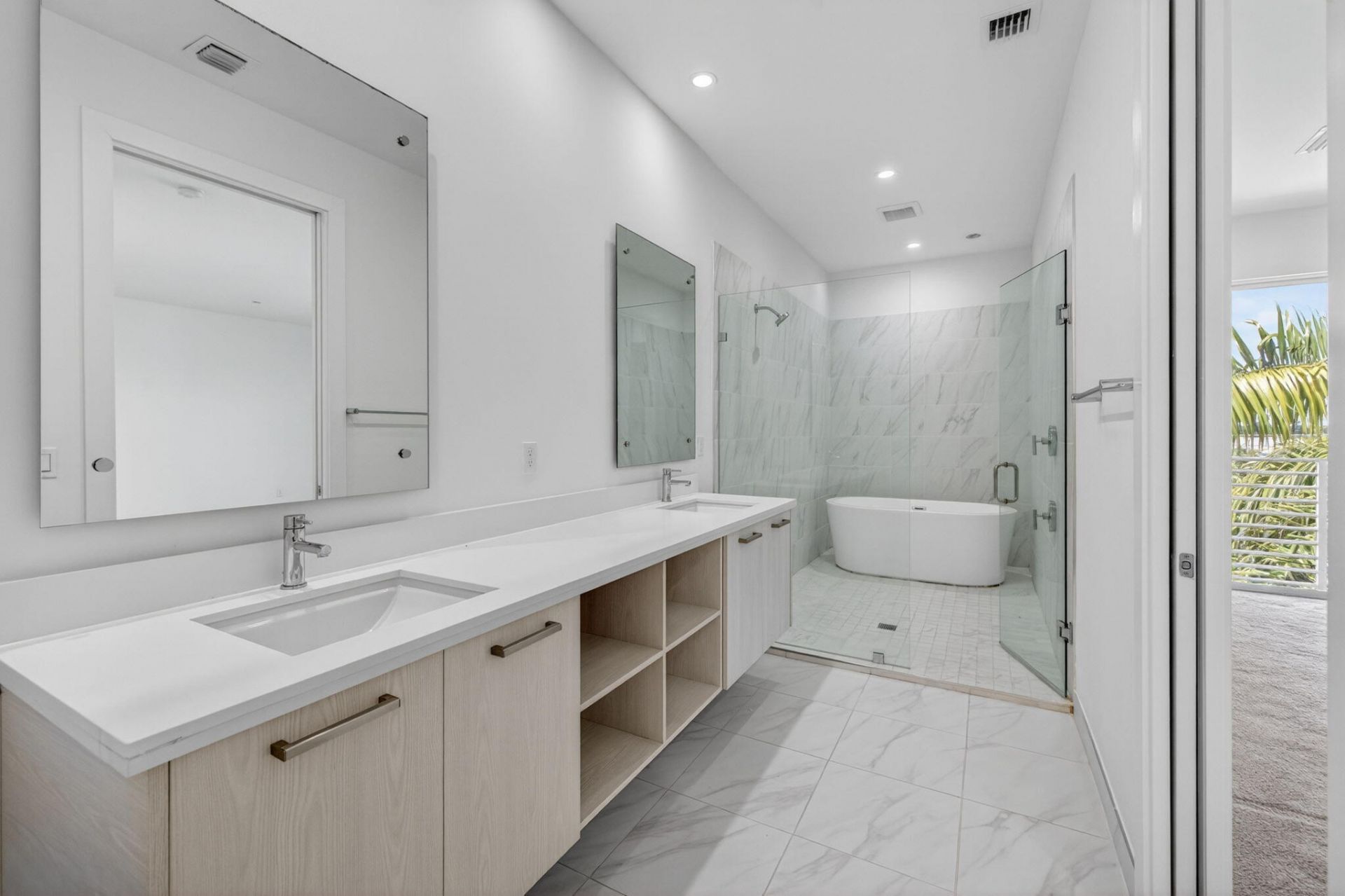 1044 NE 18th Avenue, Unit 203, Fort Lauderdale, FL 33304 Photo