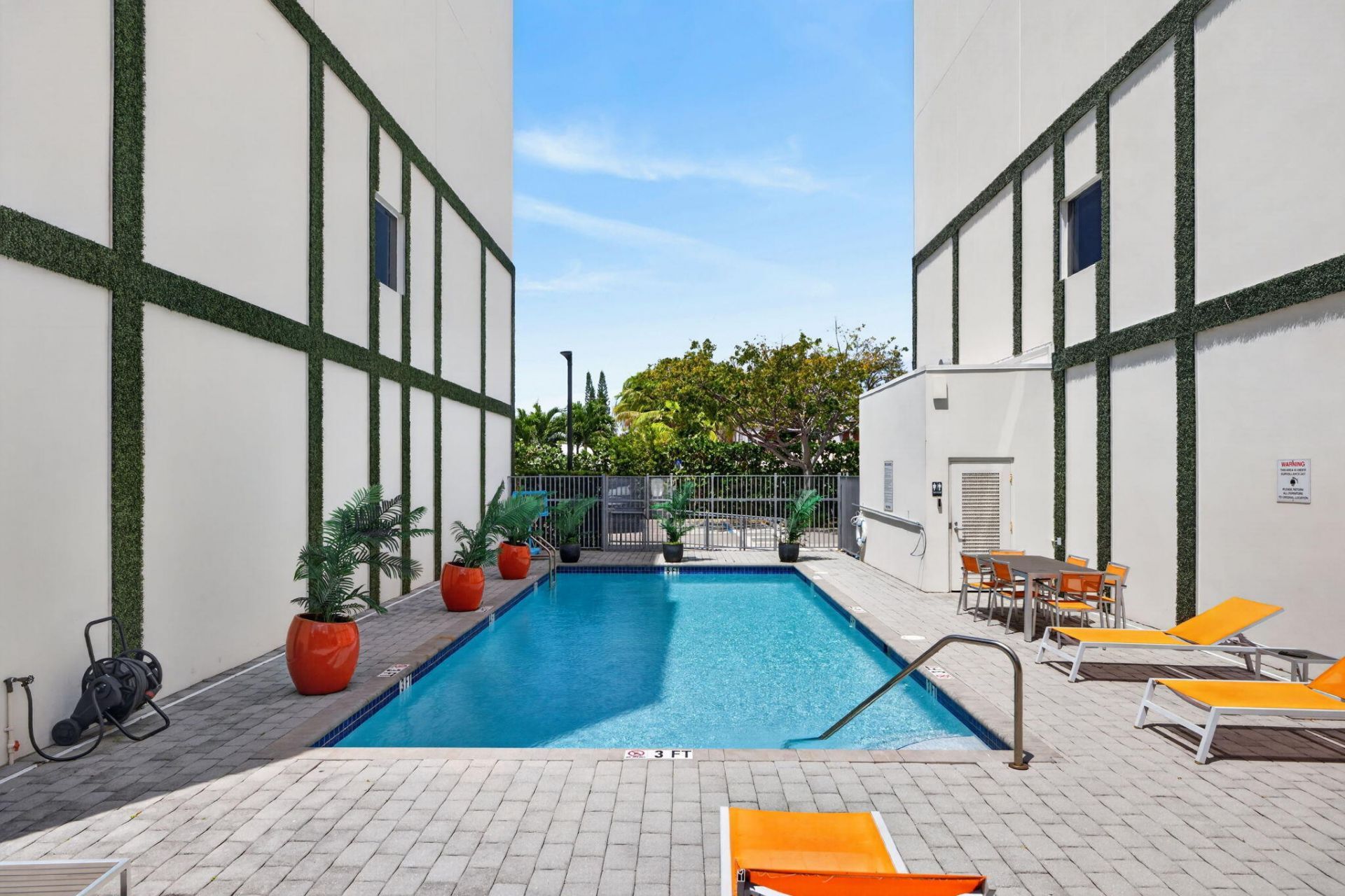 1044 NE 18th Avenue, Unit 203, Fort Lauderdale, FL 33304 Photo