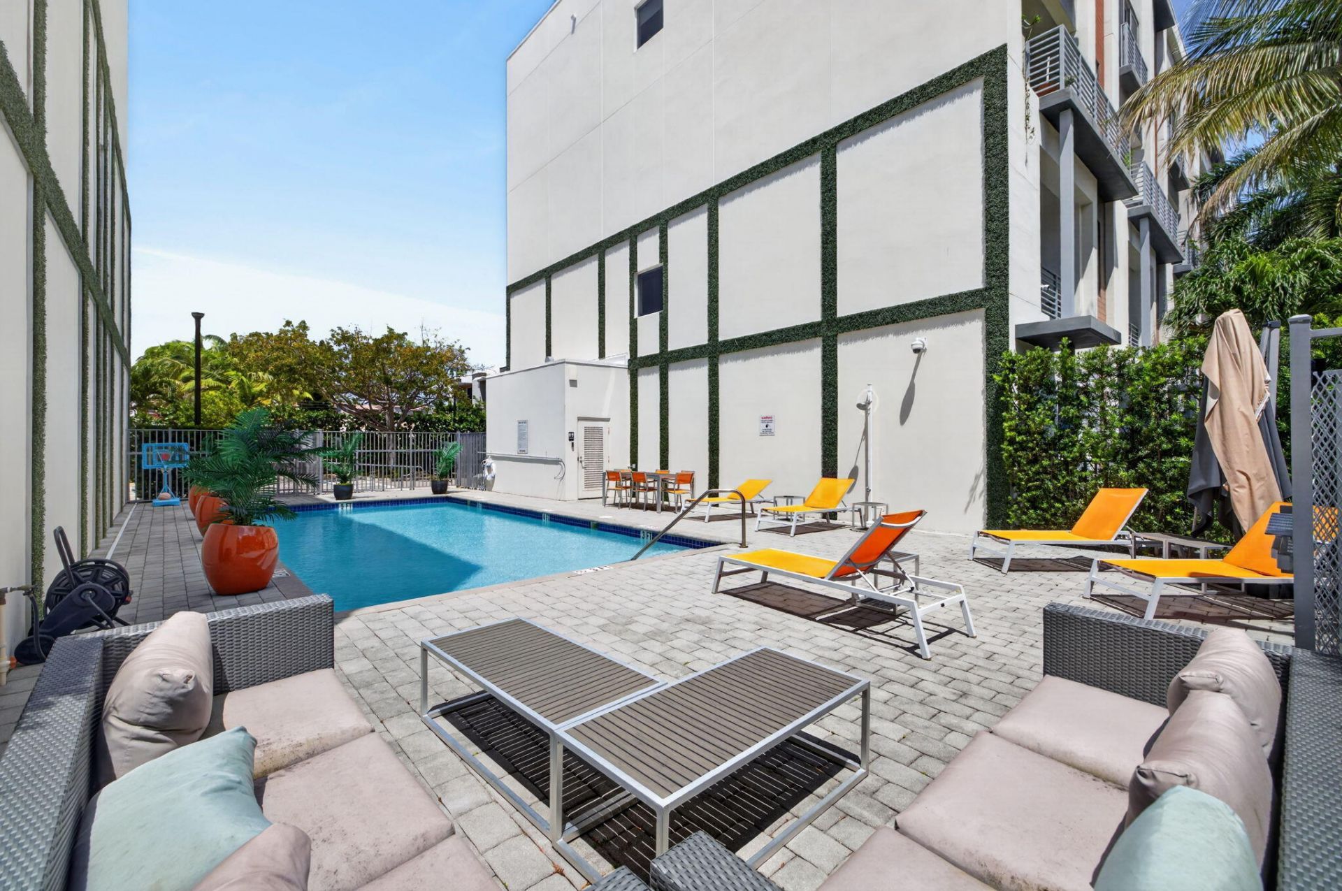 1044 NE 18th Avenue, Unit 203, Fort Lauderdale, FL 33304 Photo