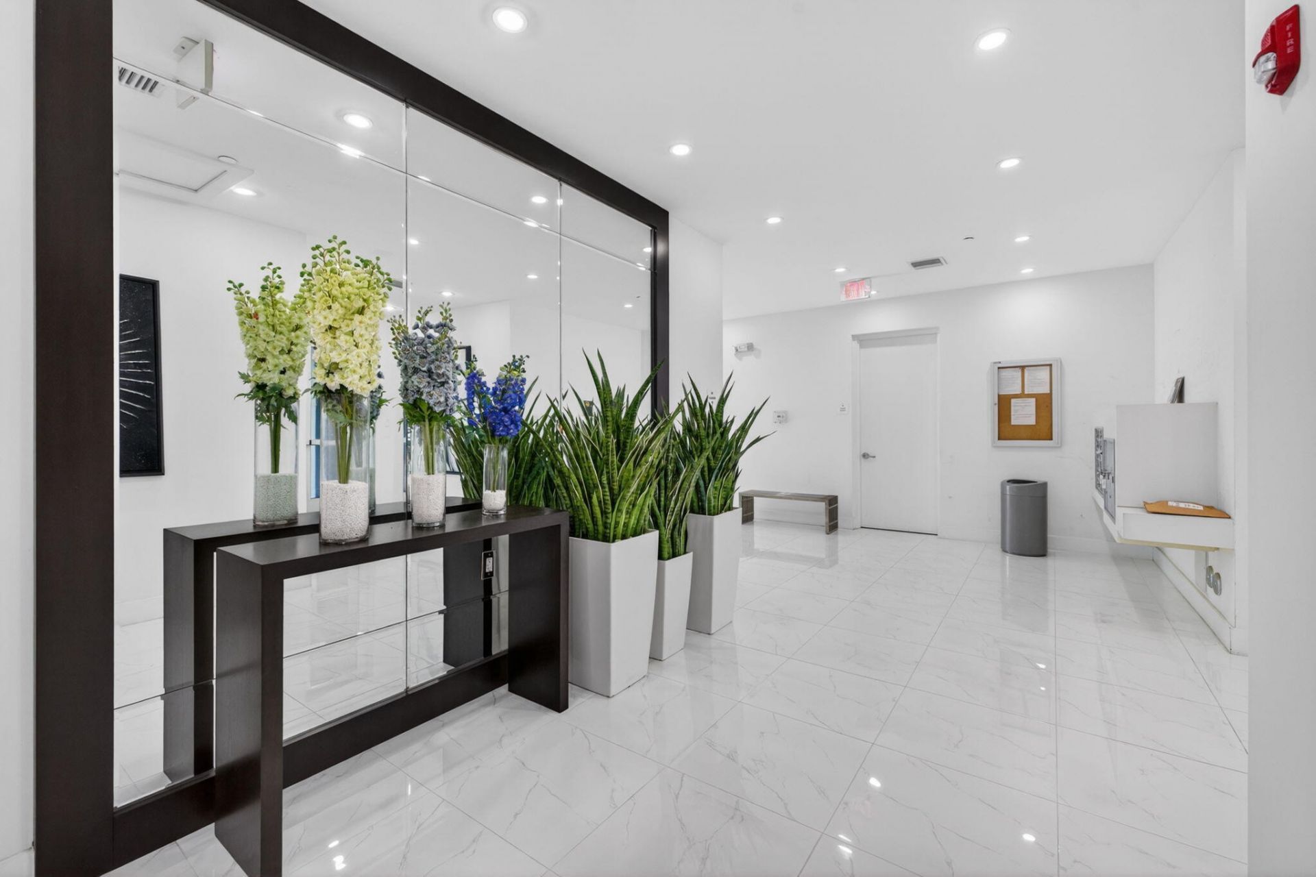 1044 NE 18th Avenue, Unit 203, Fort Lauderdale, FL 33304 Photo