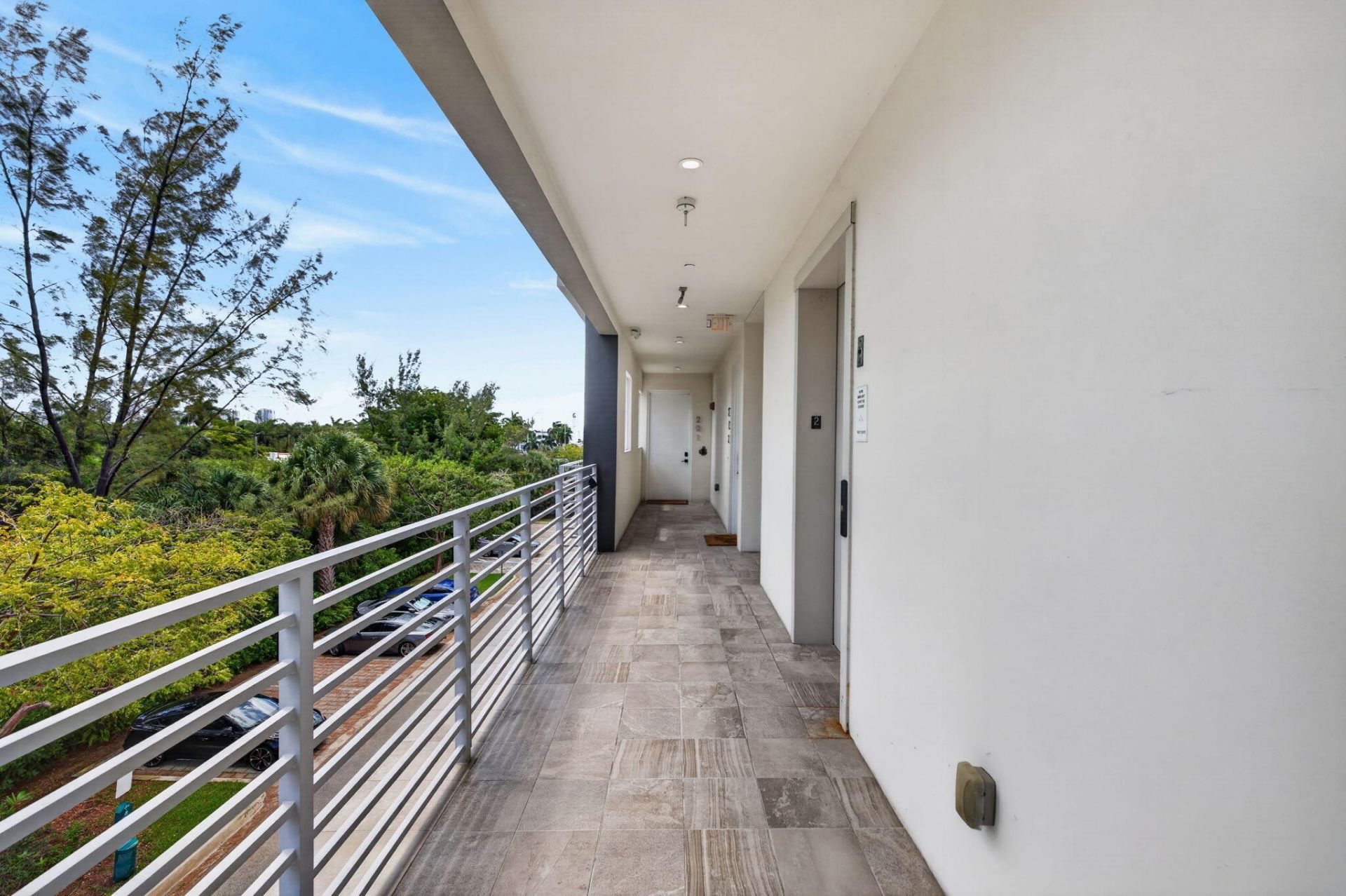 1044 NE 18th Avenue, Unit 203, Fort Lauderdale, FL 33304 Photo