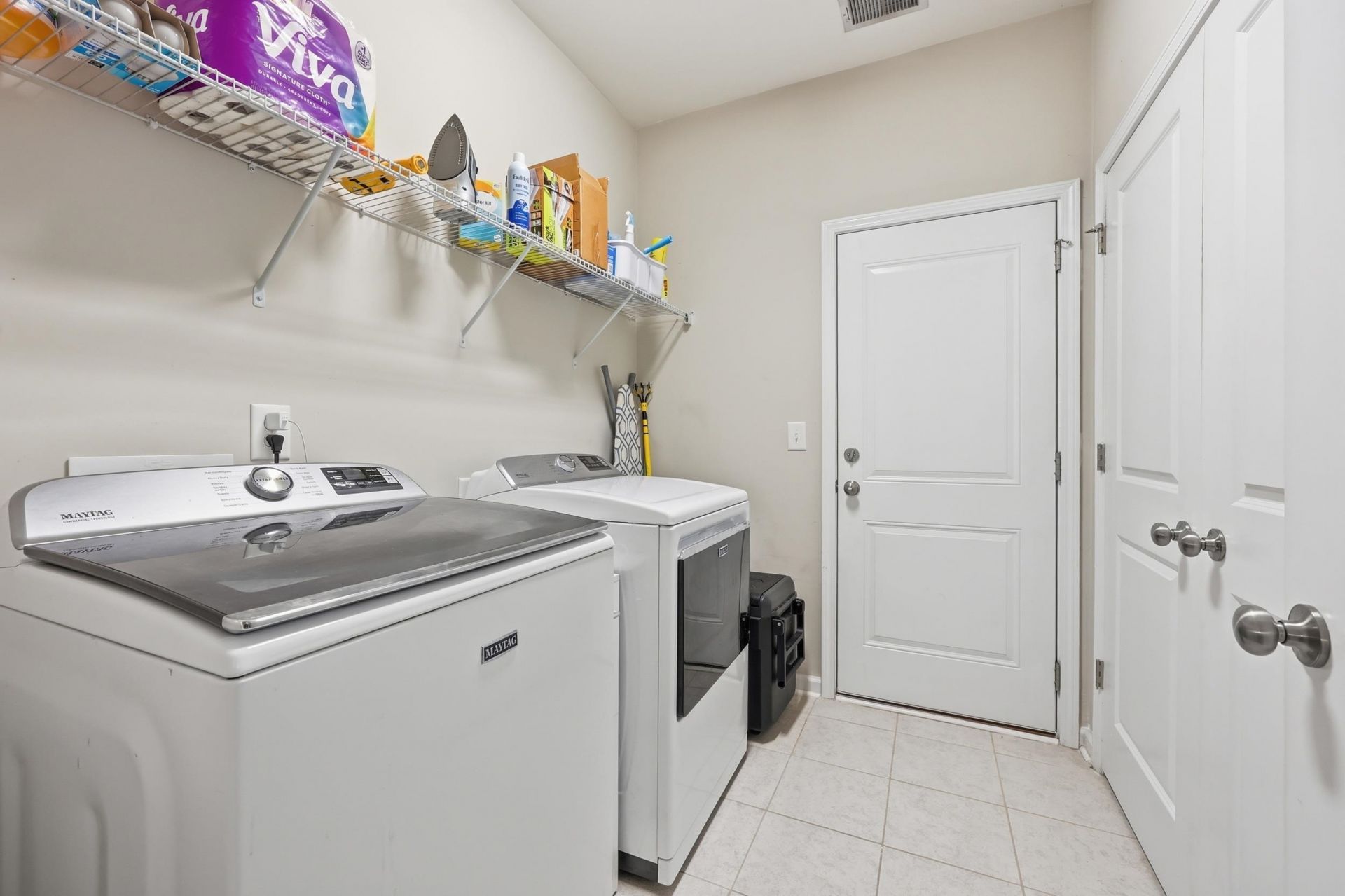 692 Tattlesbury Dr. Photo 20