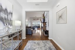 692 Tattlesbury Dr. photo 4
