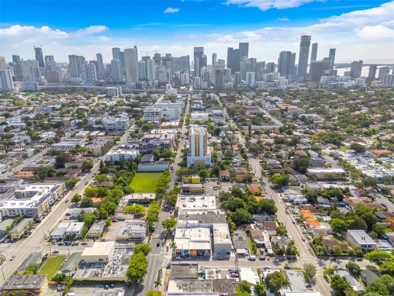 1000 SW 8th St , Miami, FL 33130 Photo