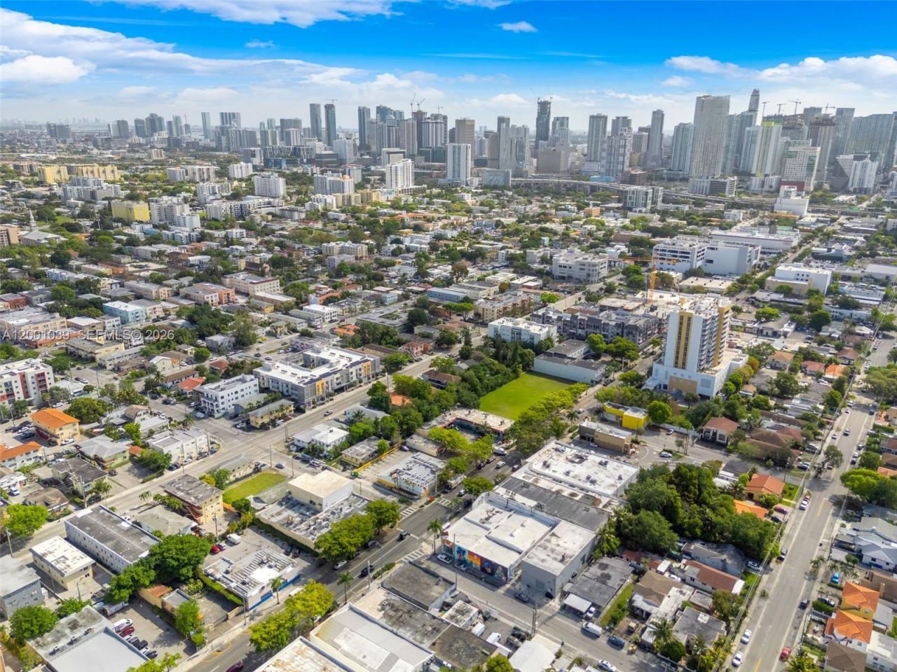 1000 SW 8th St , Miami, FL 33130 Photo