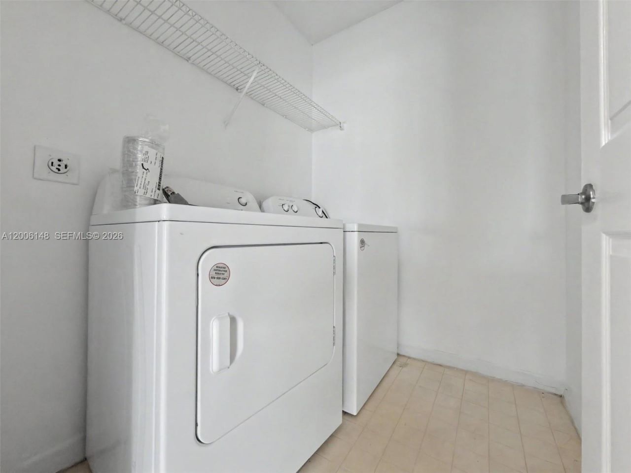 9615 NW 1st Ct , Unit 10-302, Pembroke Pines, FL 33024 Photo