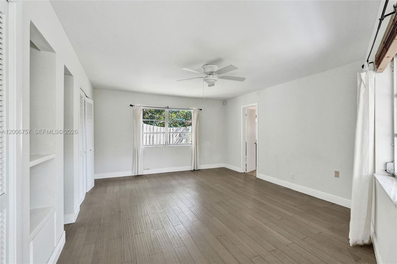 1421 S Palmway , Lake Worth, FL 33460 Photo