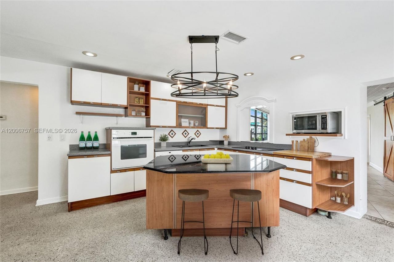 1421 S Palmway , Lake Worth, FL 33460 Photo