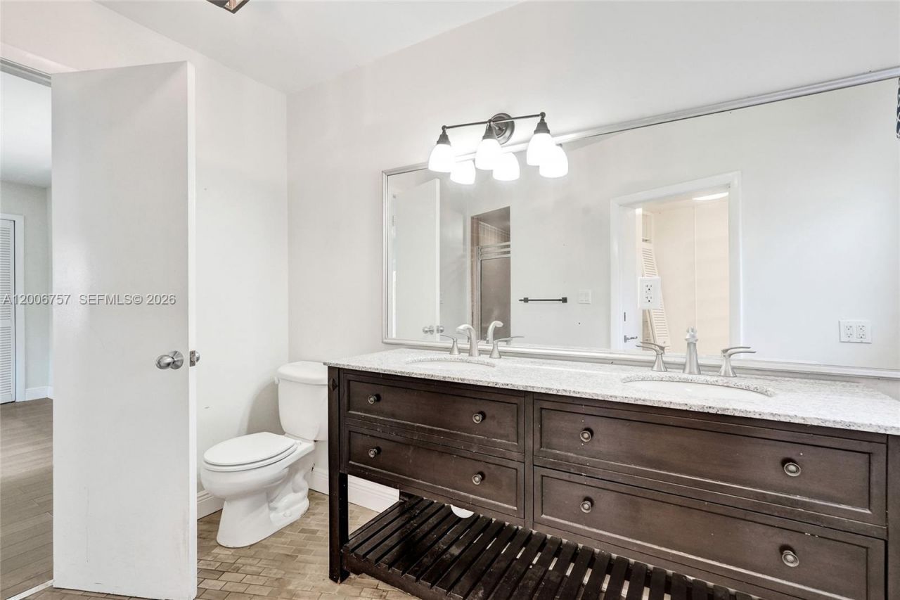 1421 S Palmway , Lake Worth, FL 33460 Photo