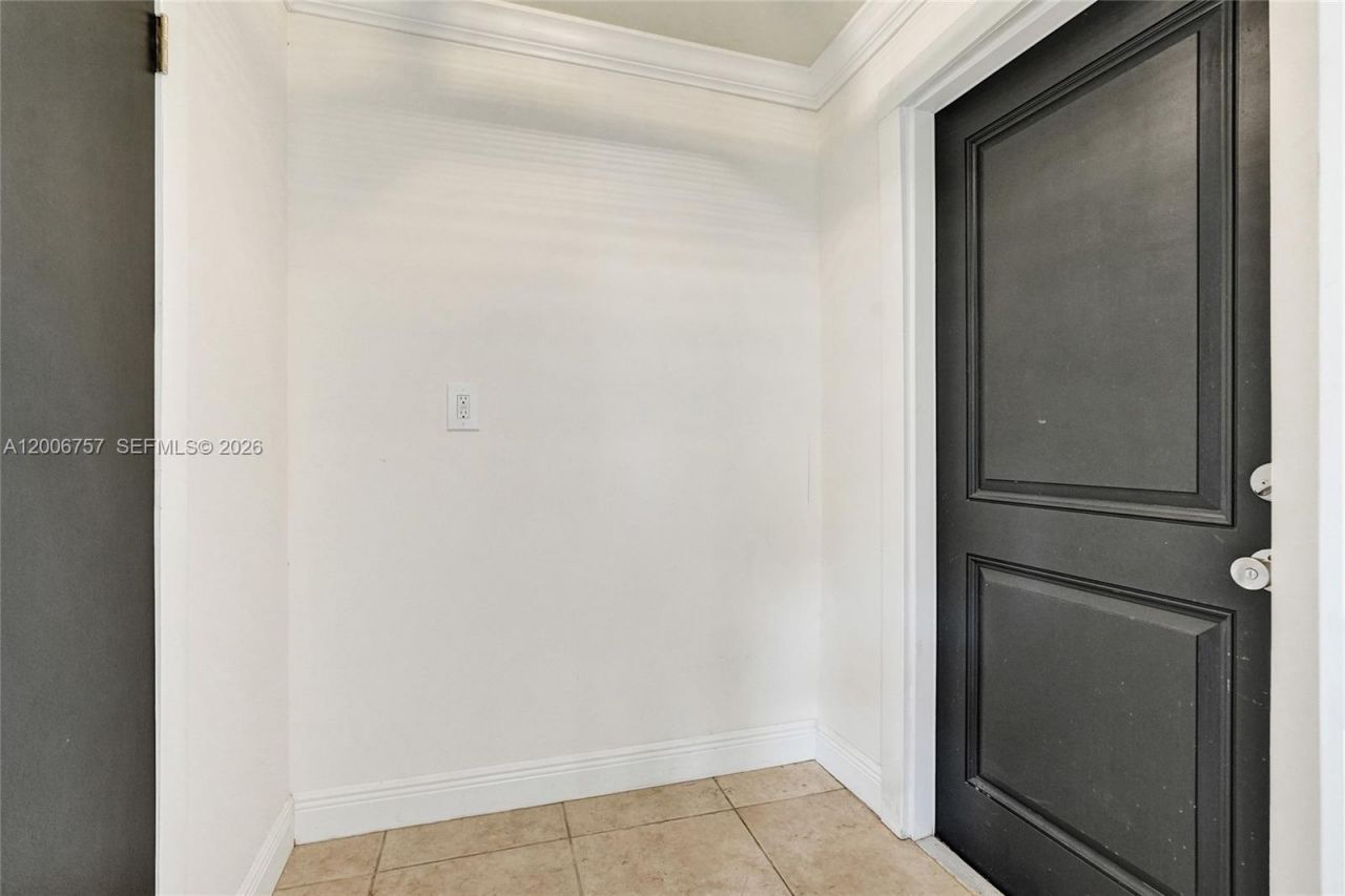 1421 S Palmway , Lake Worth, FL 33460 Photo