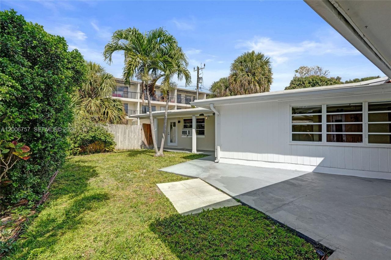1421 S Palmway , Lake Worth, FL 33460 Photo