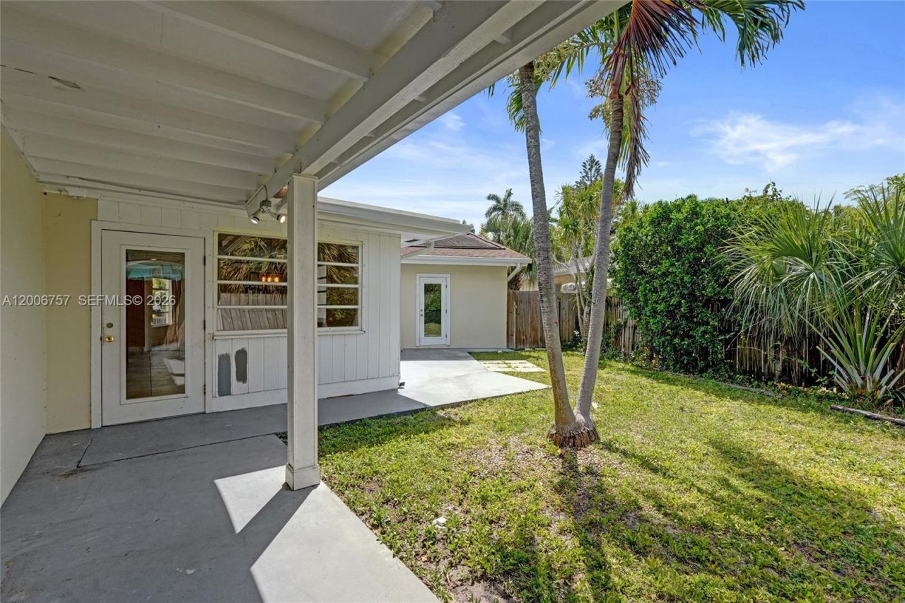 1421 S Palmway , Lake Worth, FL 33460 Photo