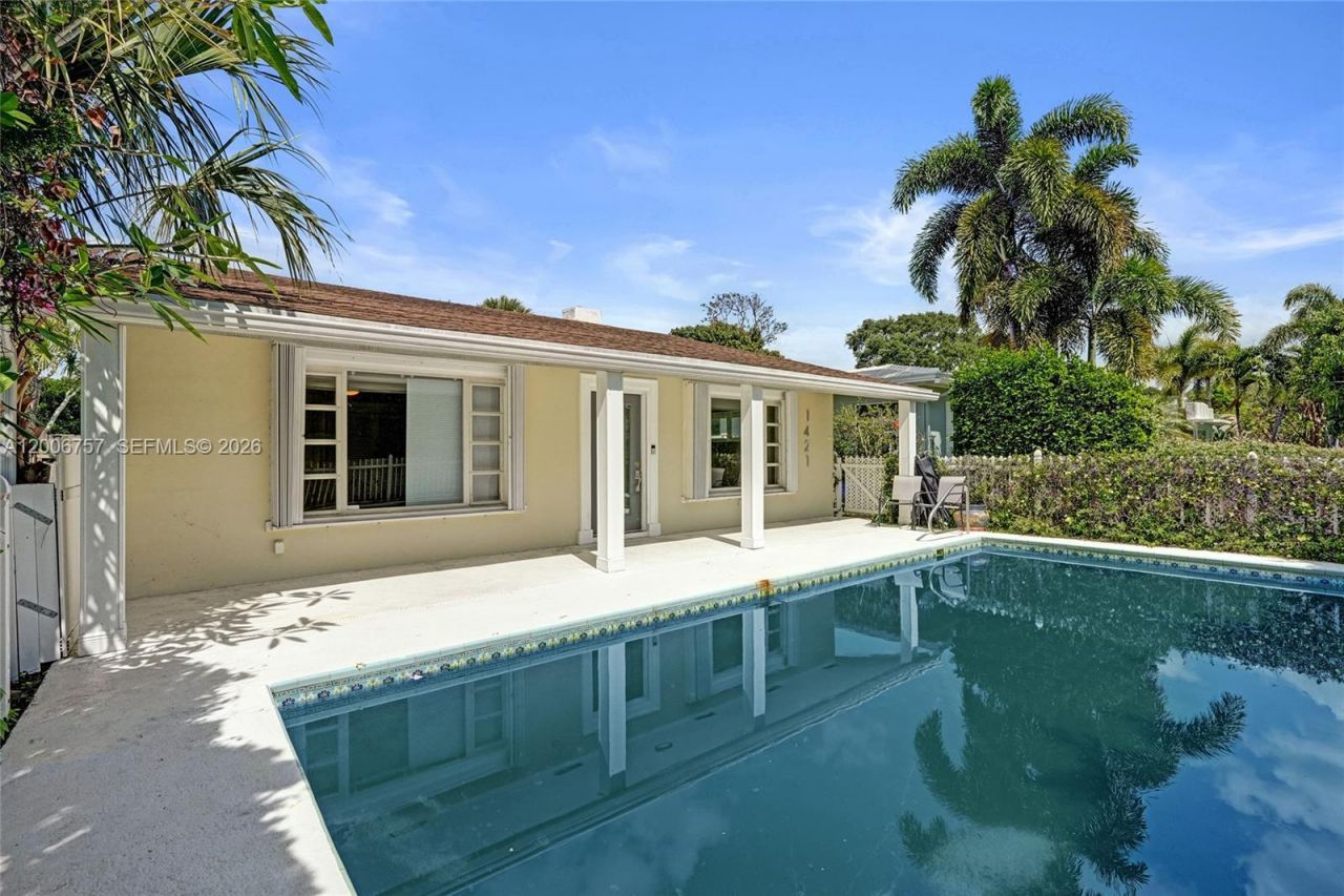 1421 S Palmway , Lake Worth, FL 33460 Photo