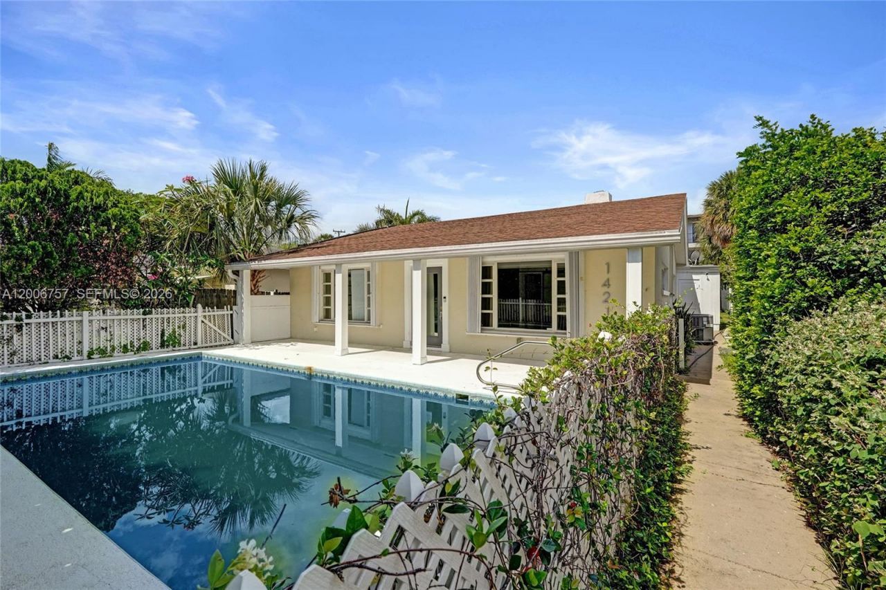 1421 S Palmway , Lake Worth, FL 33460 Photo