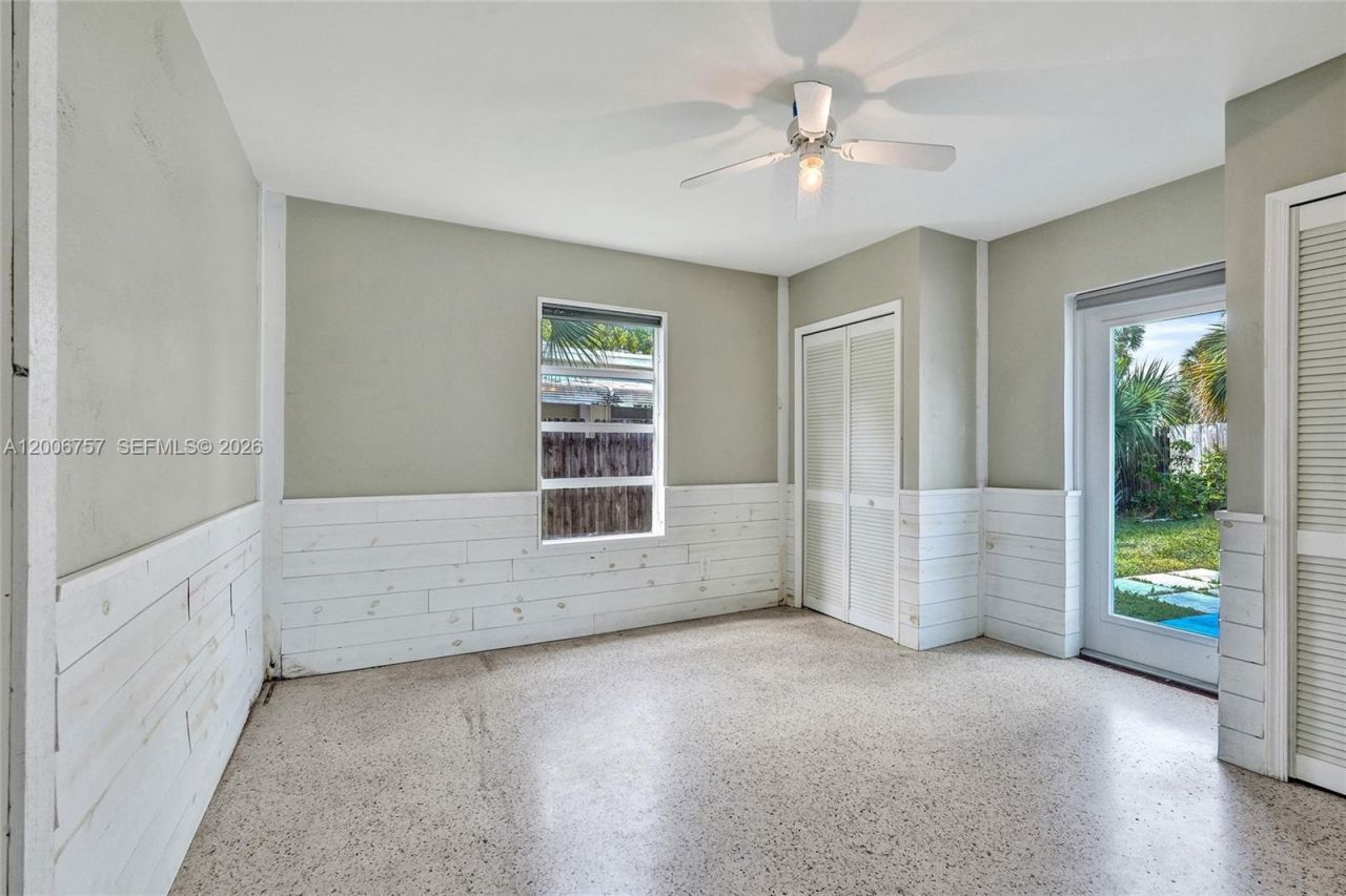 1421 S Palmway , Lake Worth, FL 33460 Photo