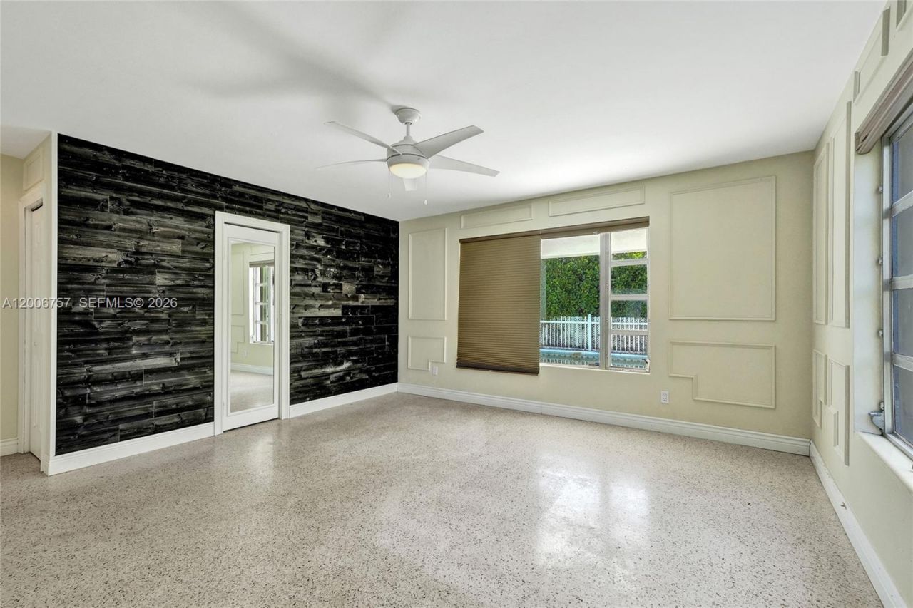 1421 S Palmway , Lake Worth, FL 33460 Photo